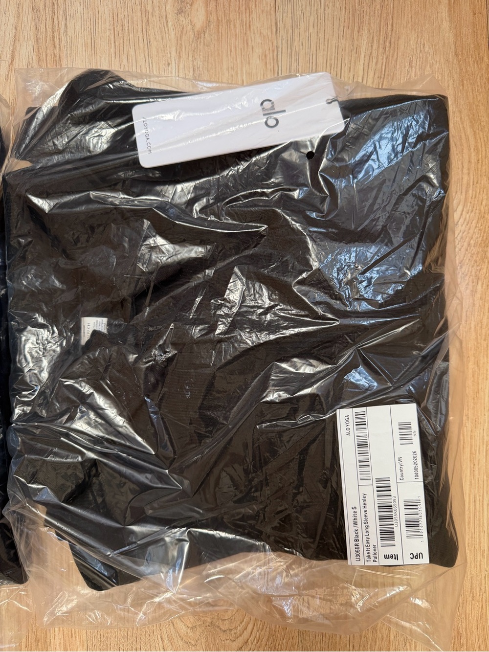 NWT Alo Black Collared Pullover & Straight Leg Sweatpants Set Size S - Picture 2 of 5